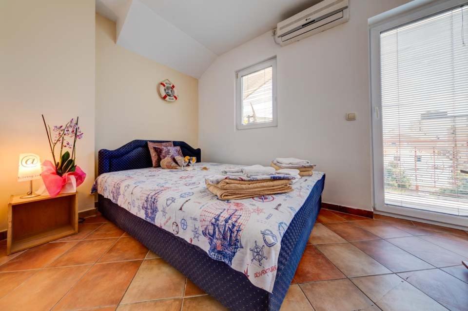Sunny Grapes Apartments บุดวา ห้อง รูปภาพ